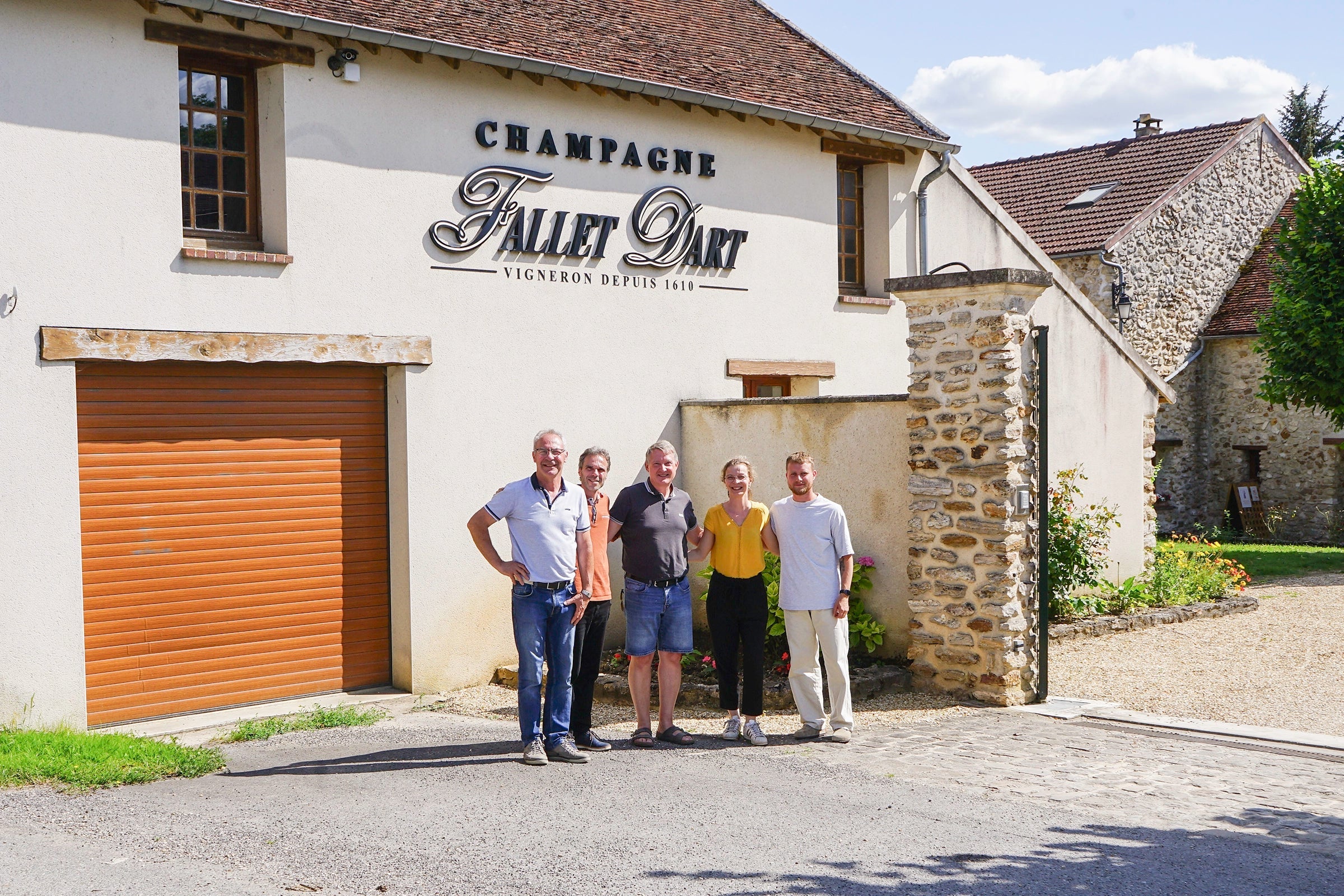 Champagne Fallet Dart