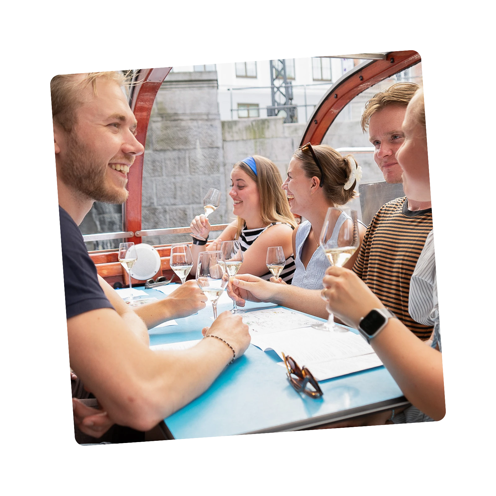 Champagne Cruise · Classic