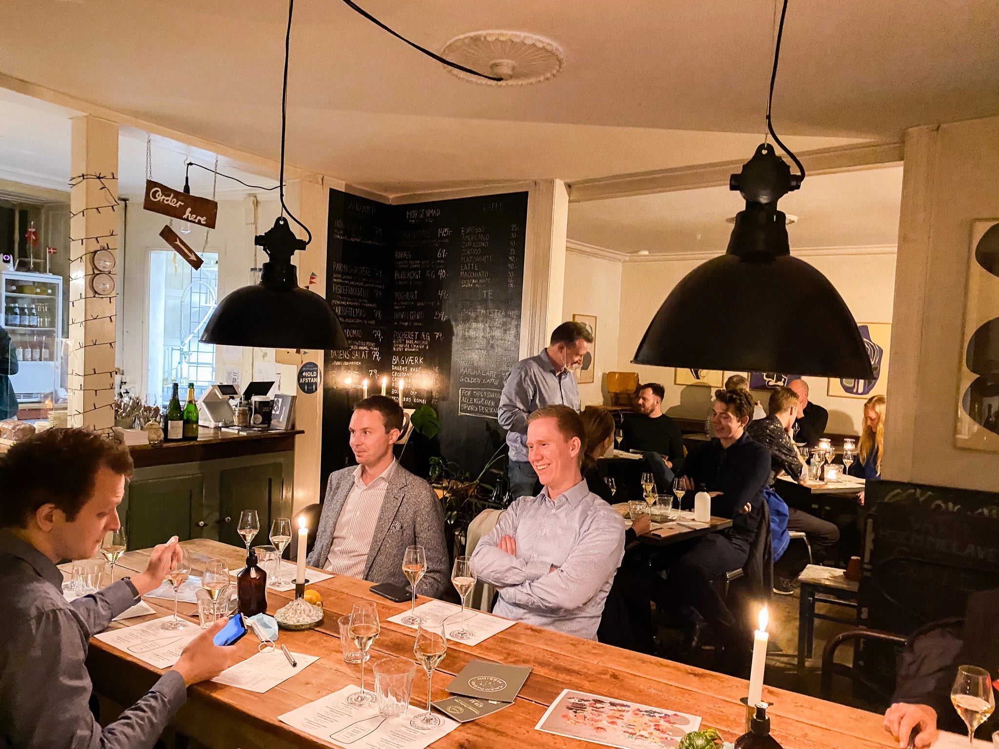 Champagnesmagning afholdt på cafe Kompa8, Champagnesmagning København